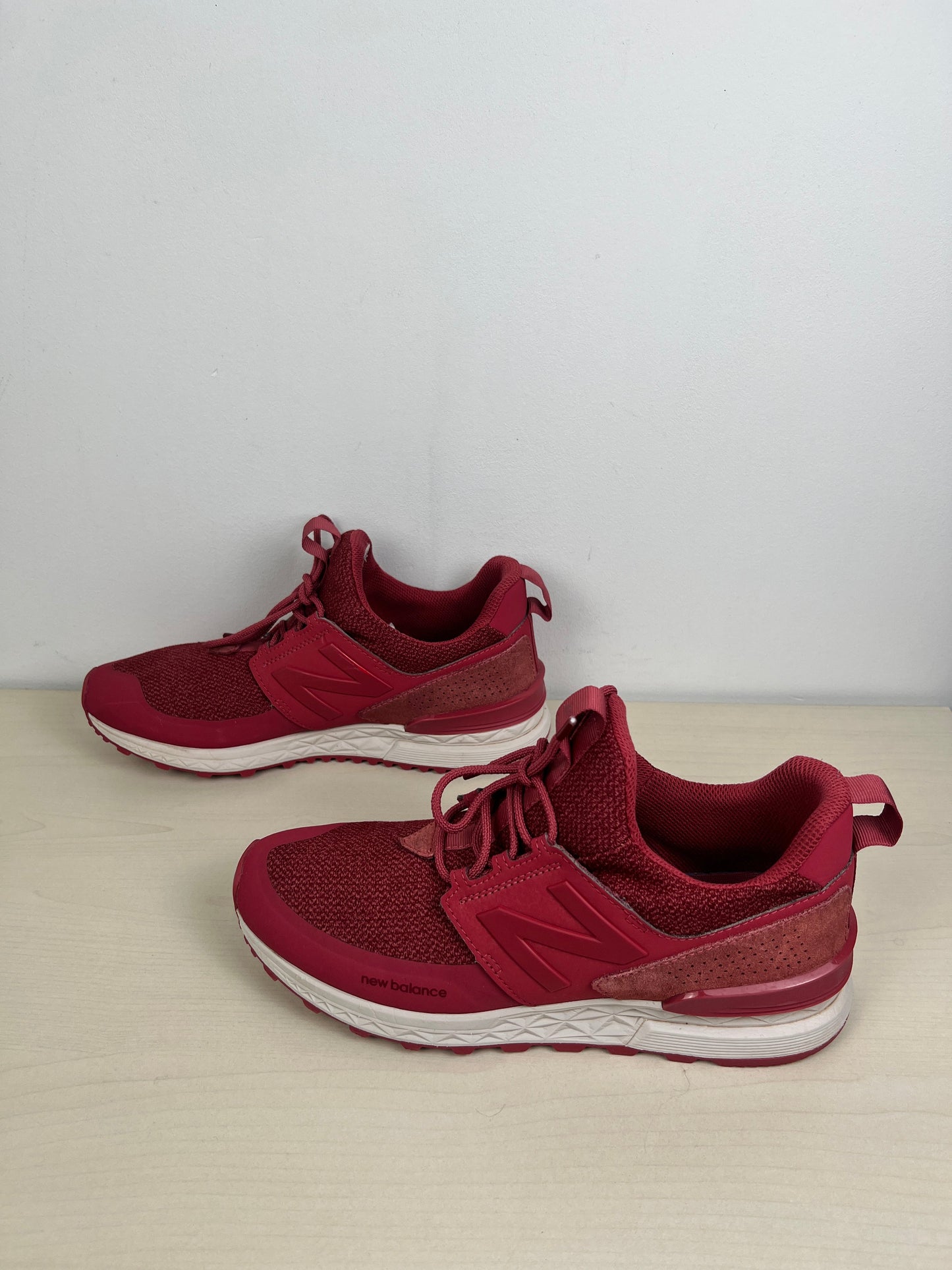 Shoes Athletic By New Balance In Red, Size: 10