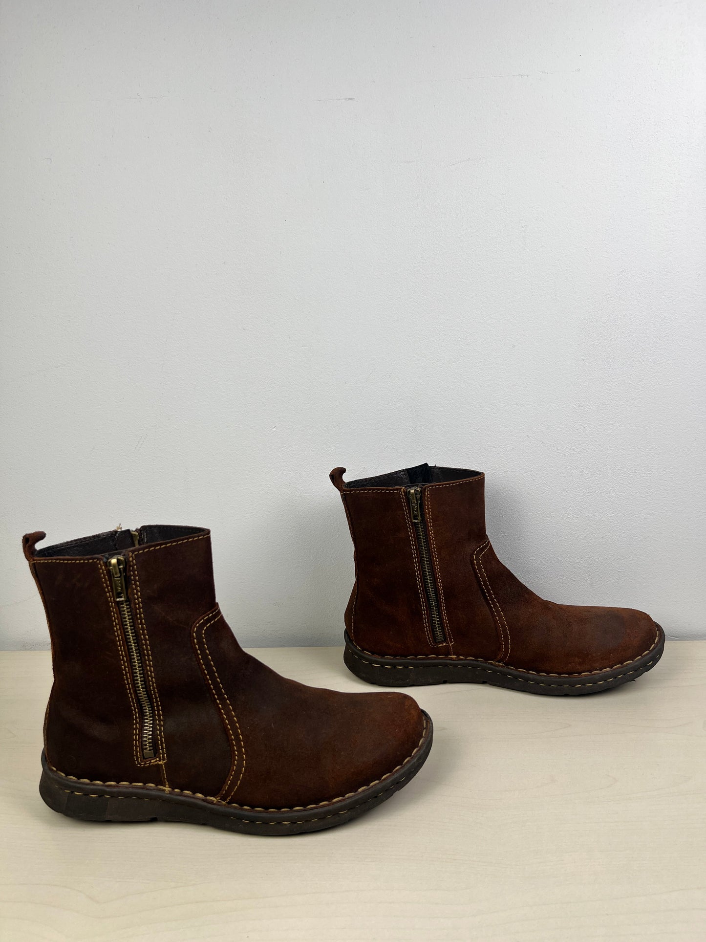 Boots Leather By Born In Brown, Size: 9.5