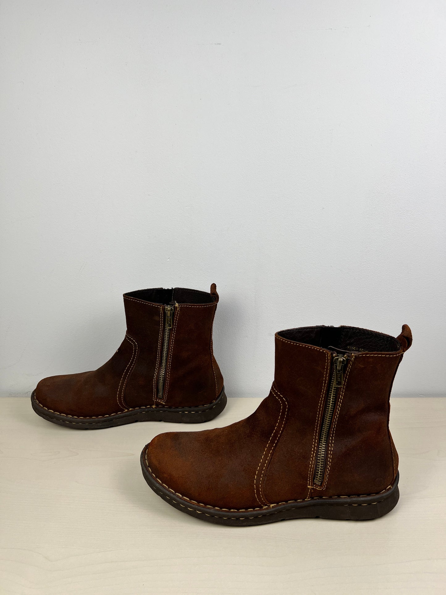 Boots Leather By Born In Brown, Size: 9.5