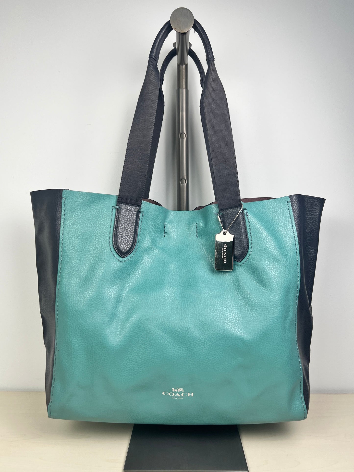 Tote Designer By Coach  Size: Large