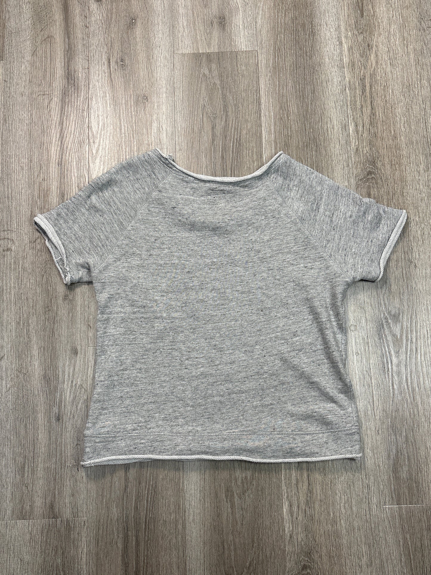 Top Short Sleeve By Chaser In Grey, Size: M