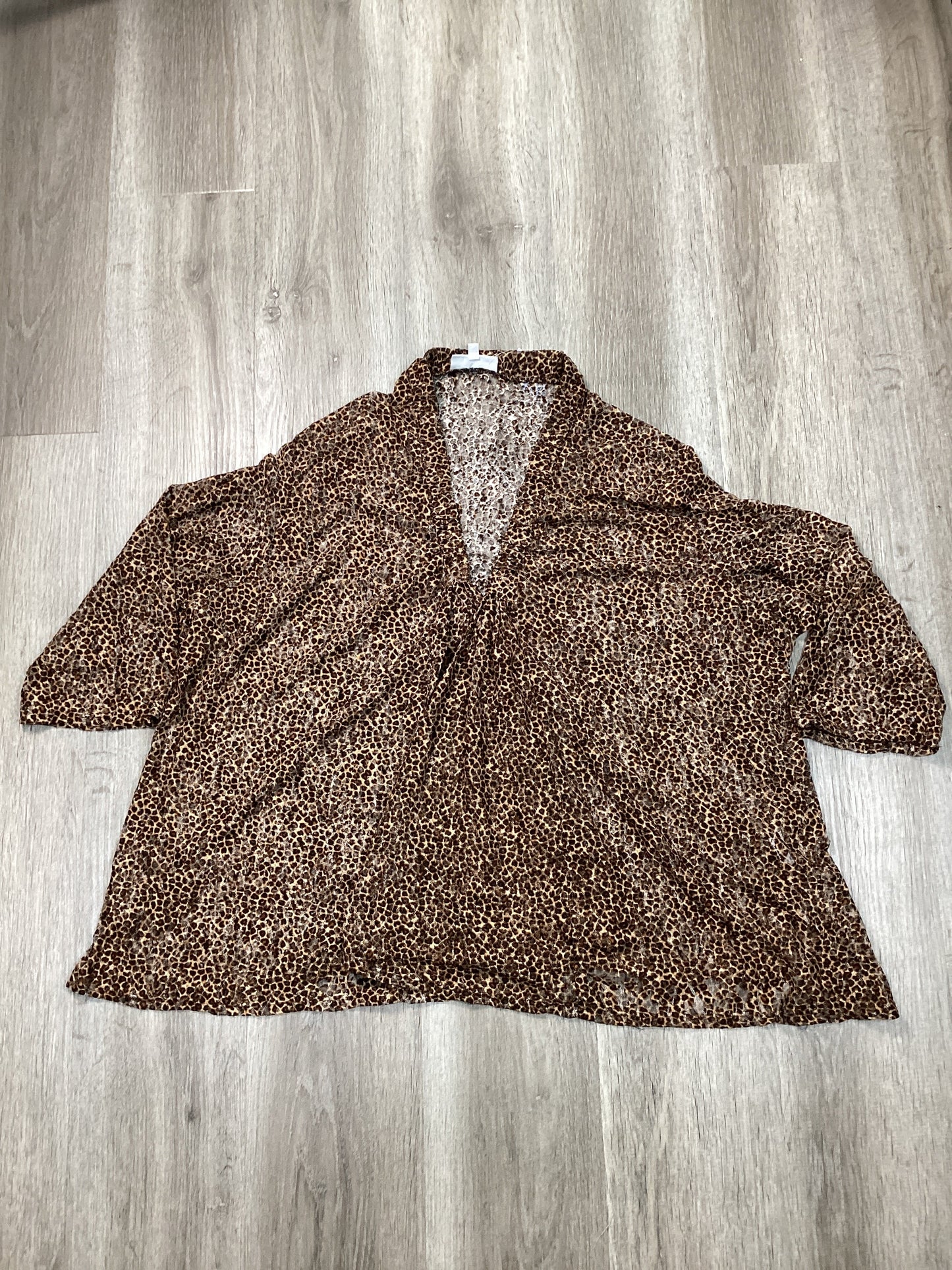 Cardigan By Cmf In Animal Print, Size: 3x