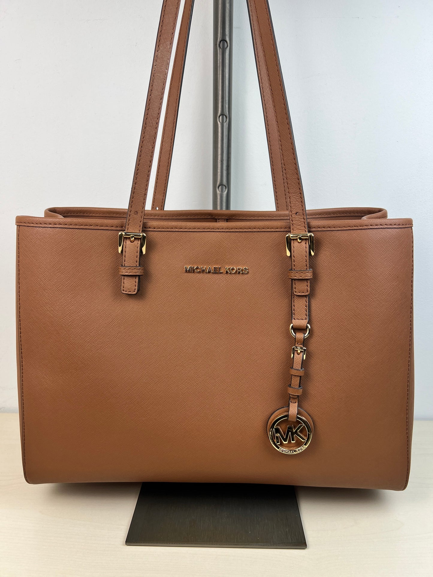 Handbag Designer By Michael By Michael Kors, Size: Large