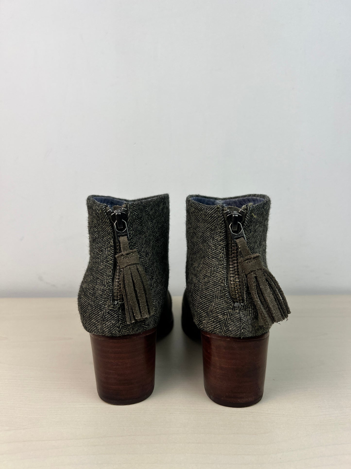 Boots Ankle Heels By Toms In Grey, Size: 8.5