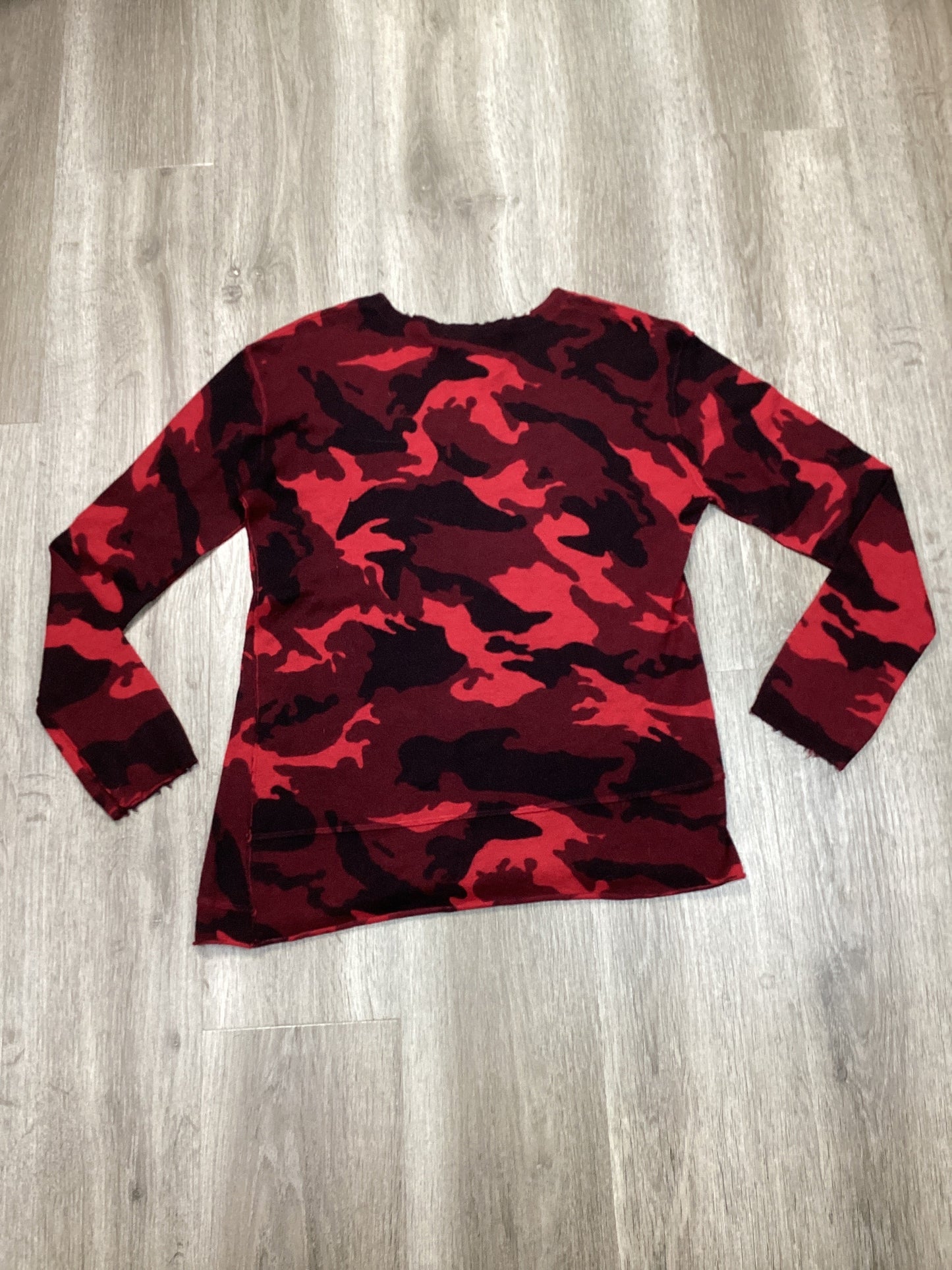 Top Long Sleeve By Clothes Mentor In Camouflage Print, Size: M