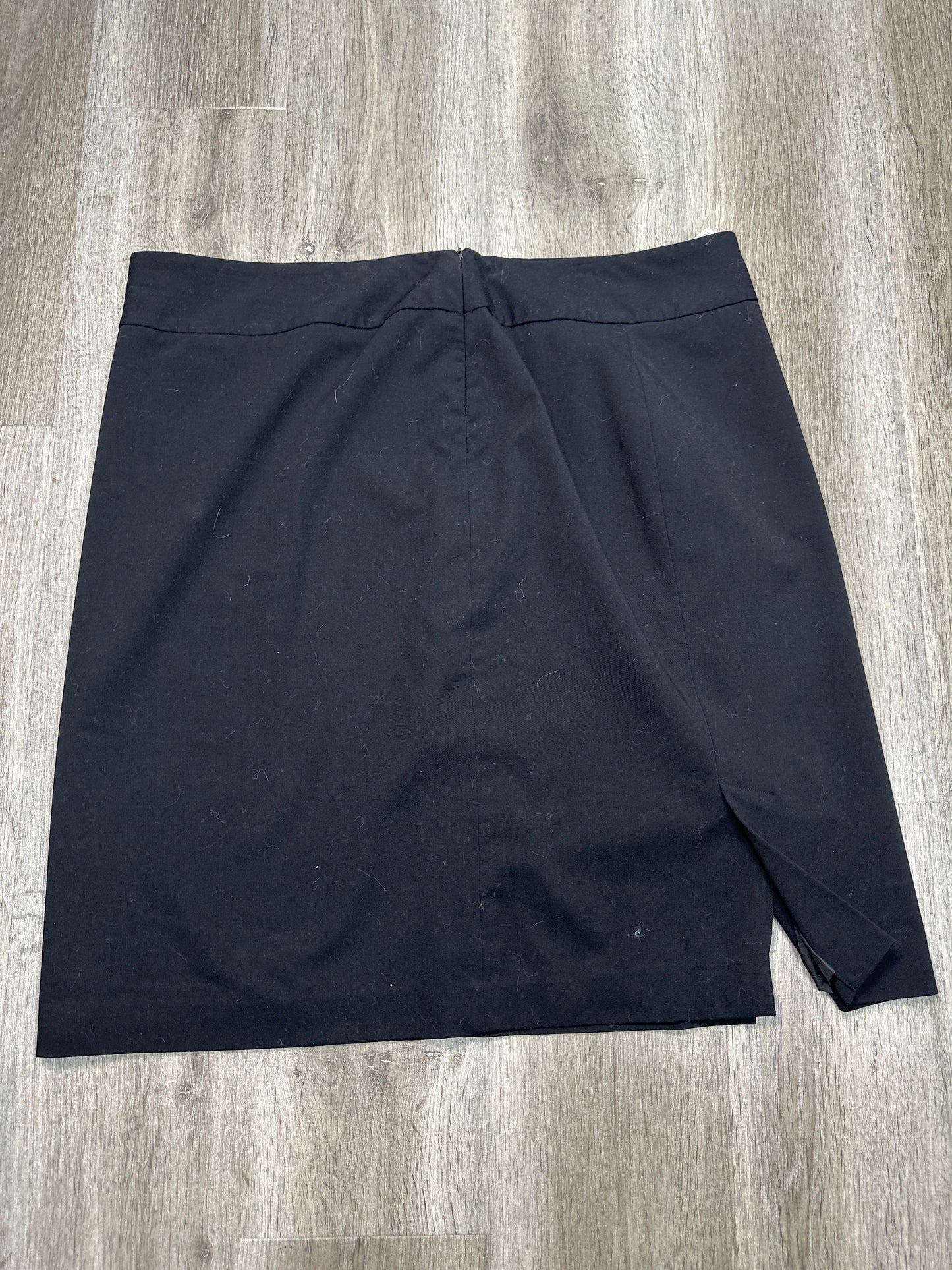 Skirt Mini & Short By Liz Claiborne In Black, Size: 2x