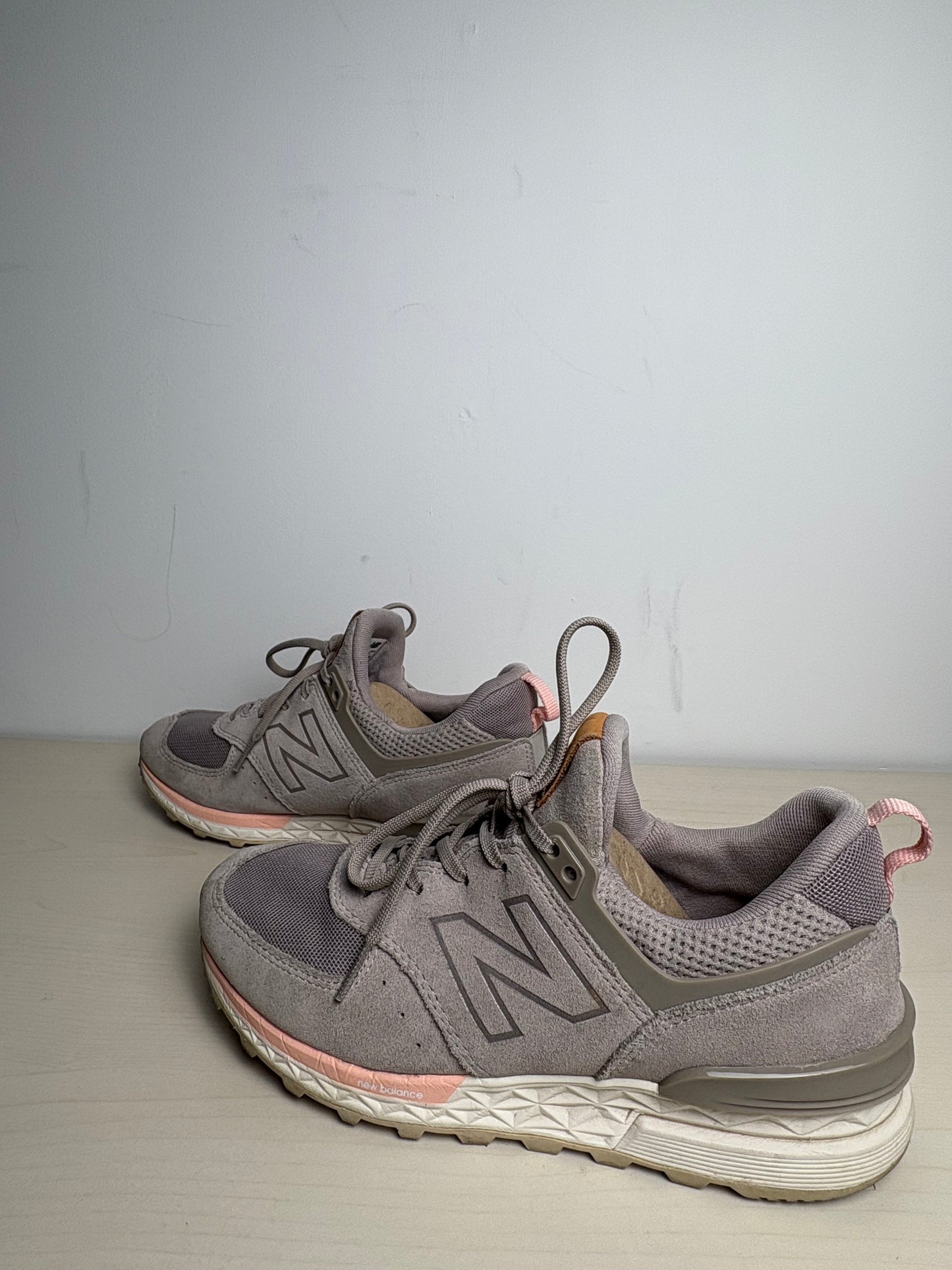 Shoes Athletic By New Balance In Grey, Size: 7