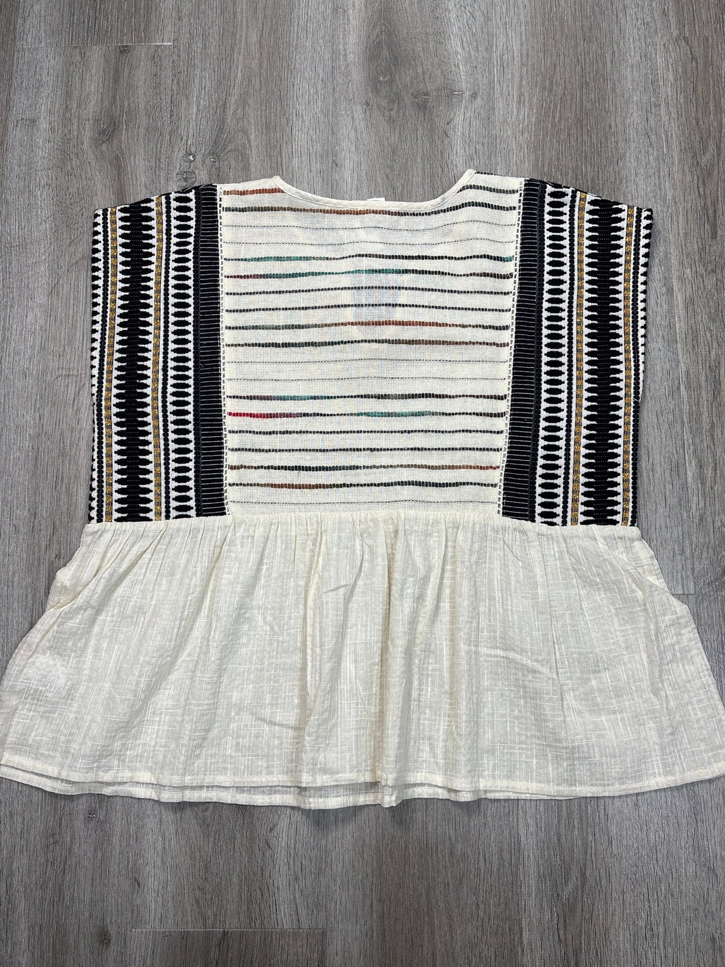 Blouse Short Sleeve By Tribal In White, Size: L