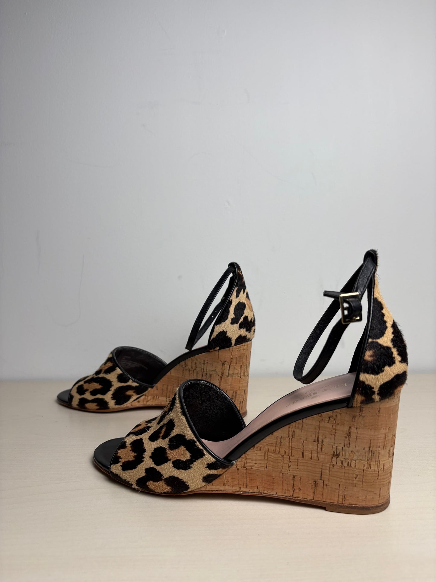 Sandals Designer By Kate Spade In Animal Print, Size: 8