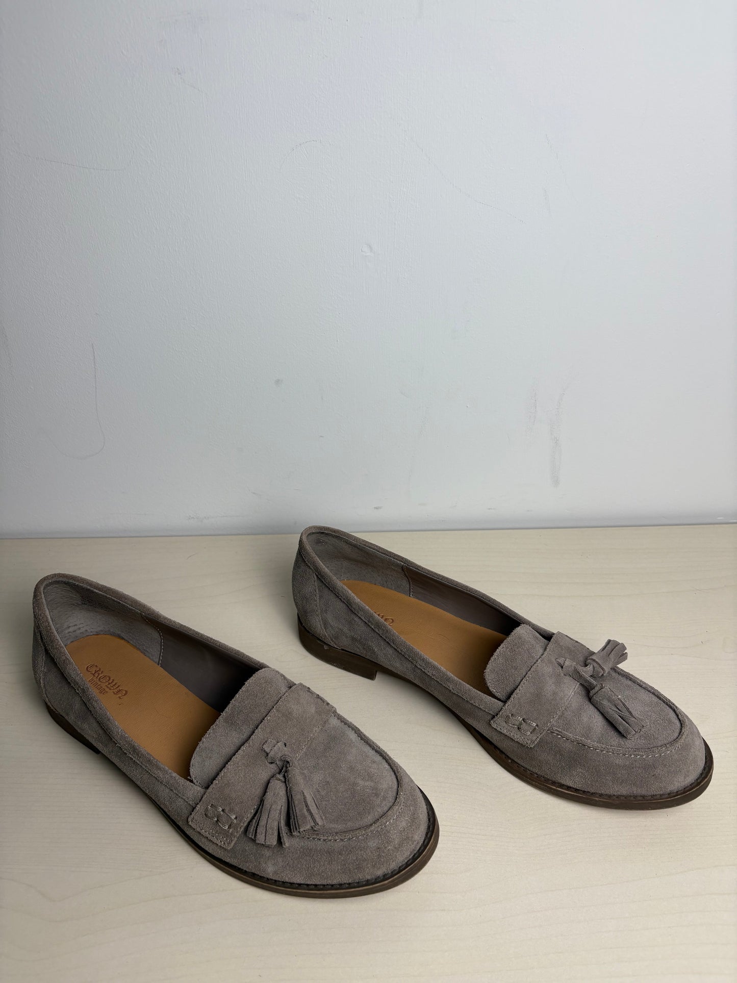 Shoes Flats By Crown Vintage In Grey, Size: 10