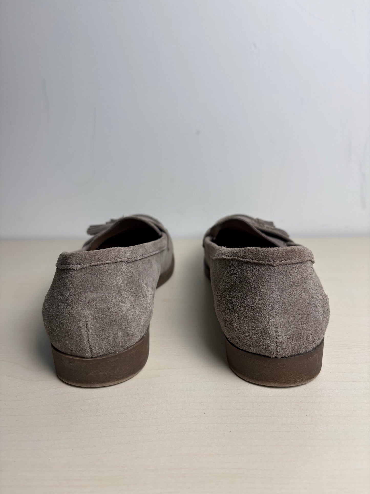 Shoes Flats By Crown Vintage In Grey, Size: 10