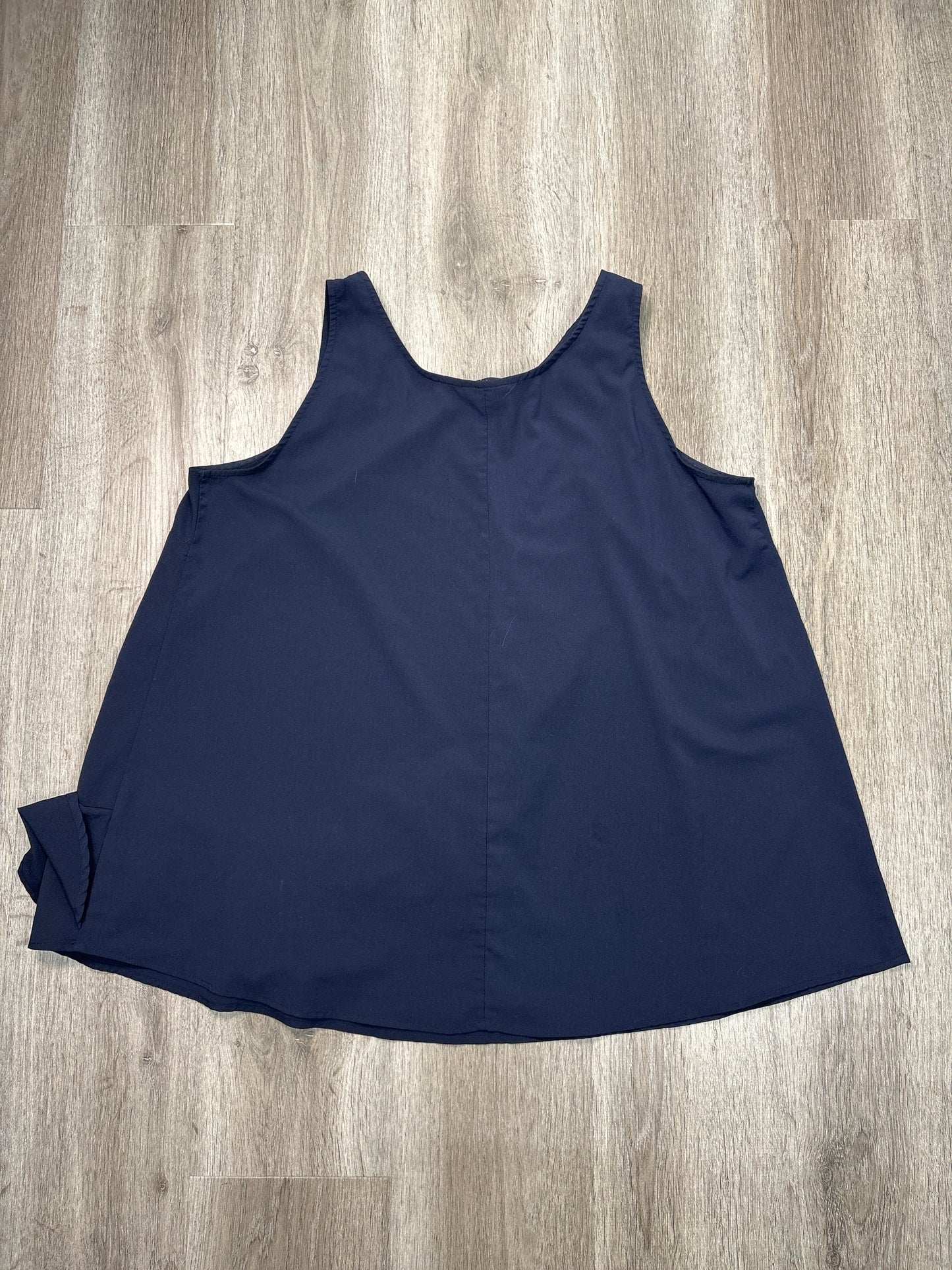 Top Sleeveless By Lane Bryant In Navy, Size: Xl