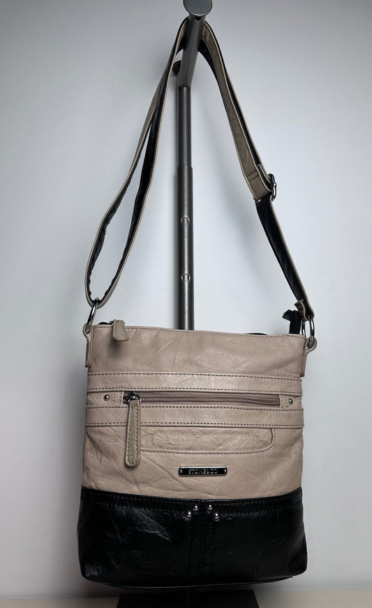 Crossbody By STONE & CO, Size: Medium