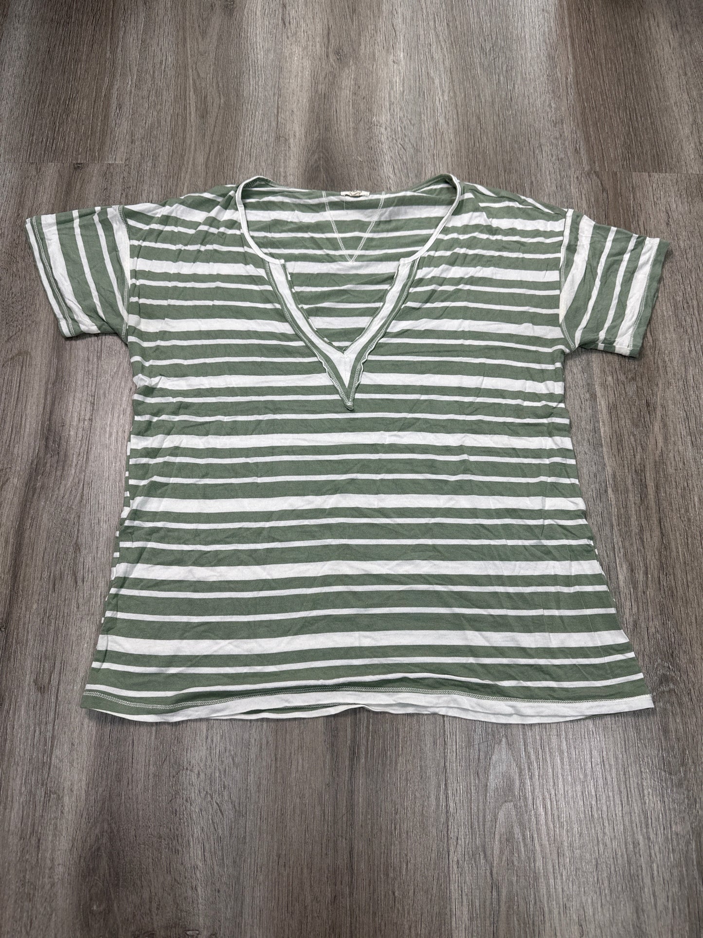 Top Short Sleeve By Bke In Green & White, Size: M