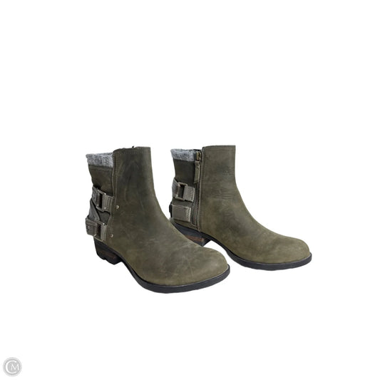 Boots Ankle Flats By Sorel In Green, Size: 9.5
