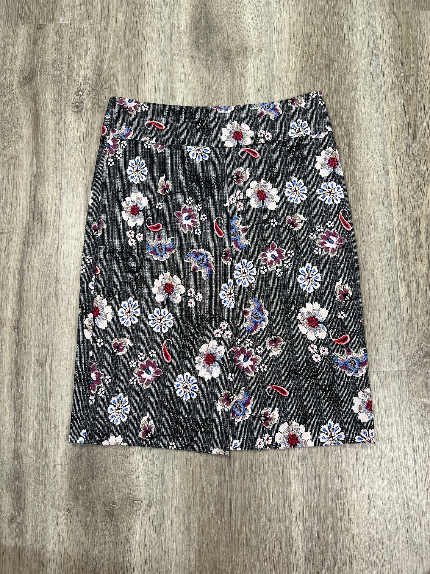 Skirt Mini & Short By Clothes Mentor In Black, Size: S