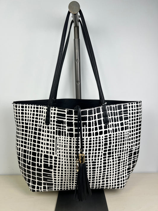 Tote Inc, Size Medium