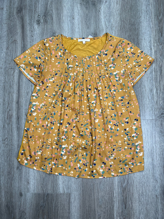 Yellow Top Short Sleeve Skies Are Blue, Size S