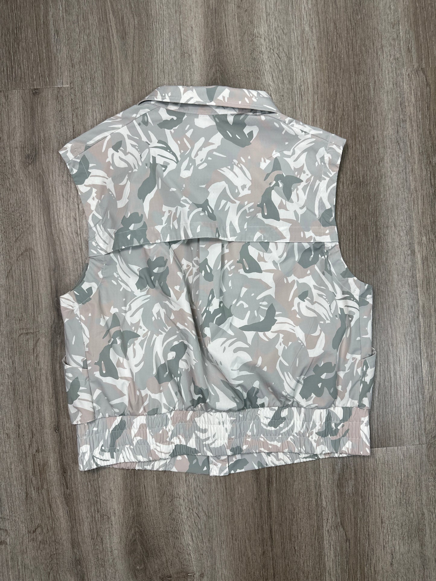 Athletic Jacket By Avia In Camouflage Print, Size: M