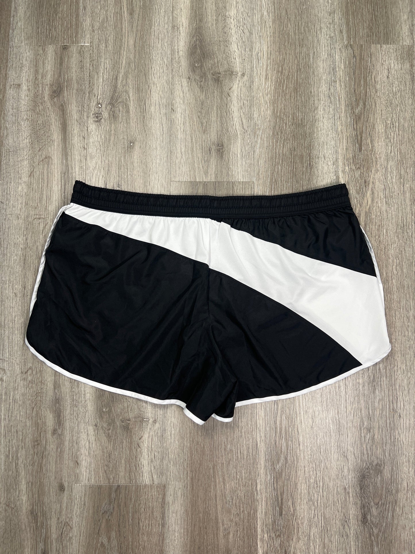 Black & White Athletic Shorts Fila, Size 2x