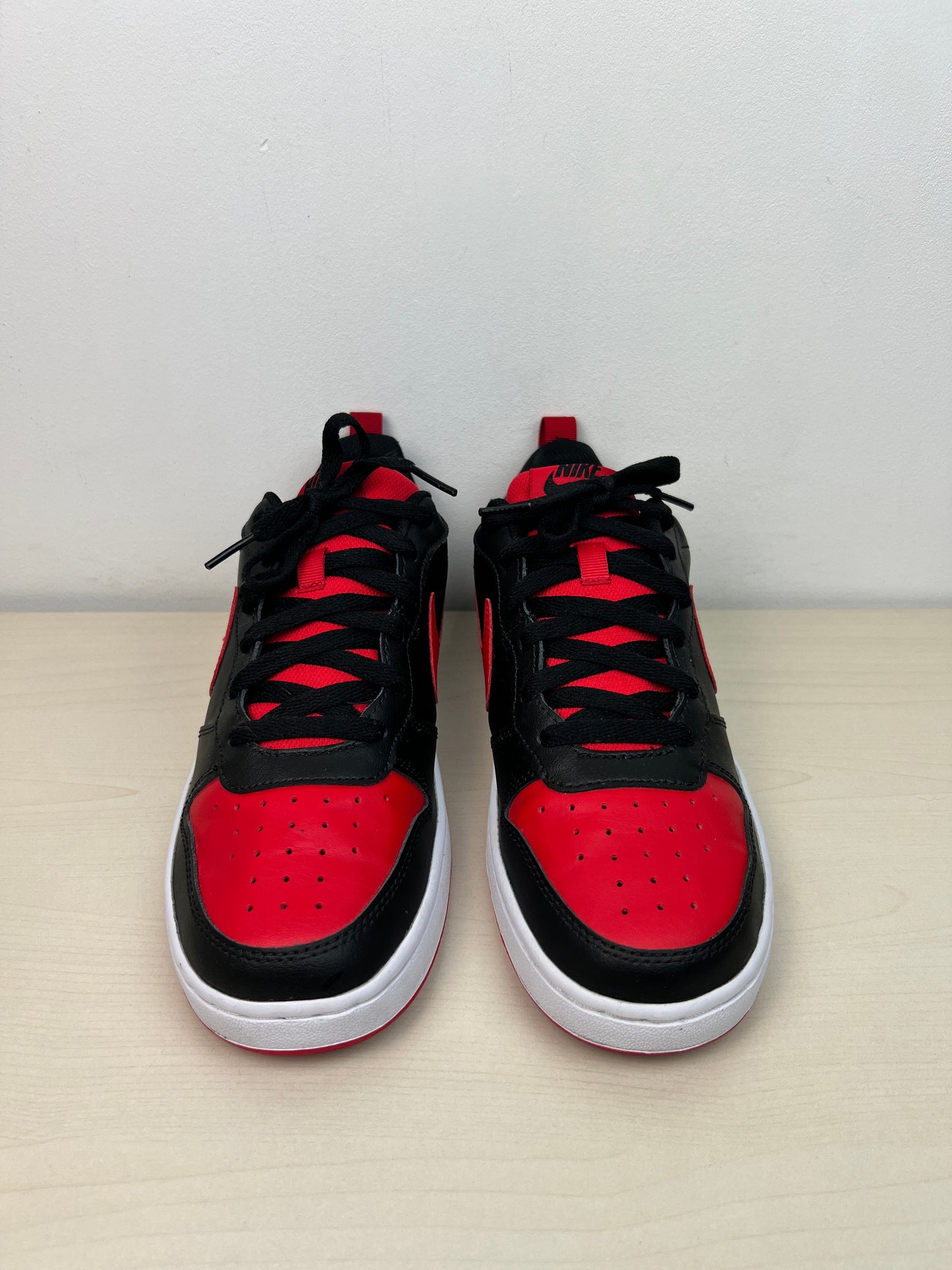 Shoes Sneakers By Nike In Red, Size: 8.5