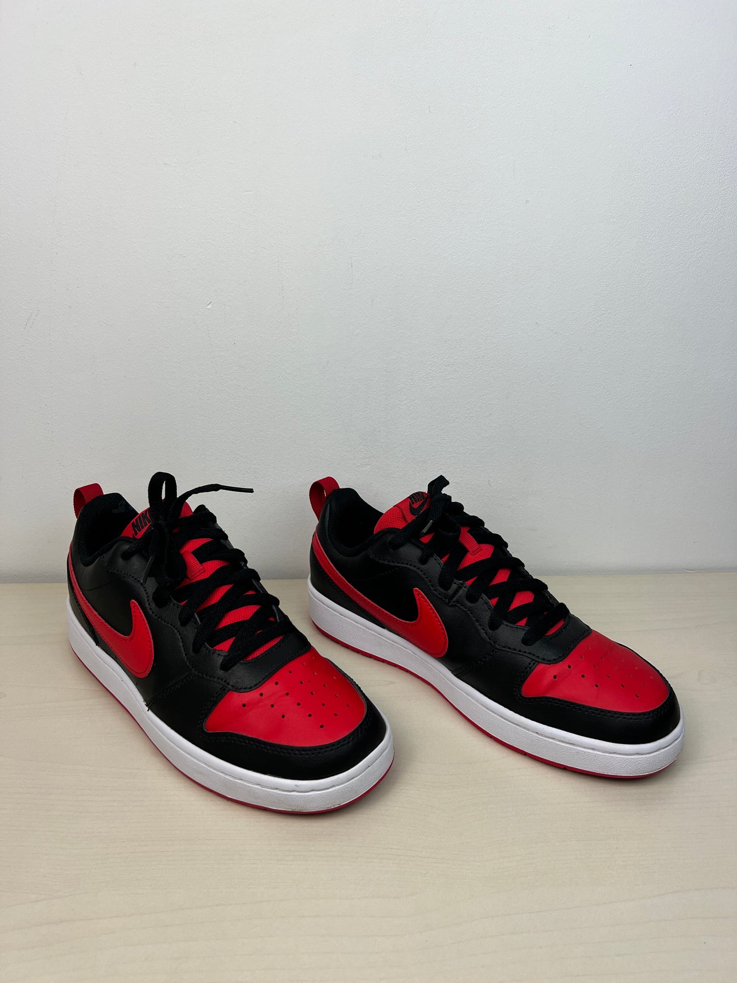 Shoes Sneakers By Nike In Red, Size: 8.5