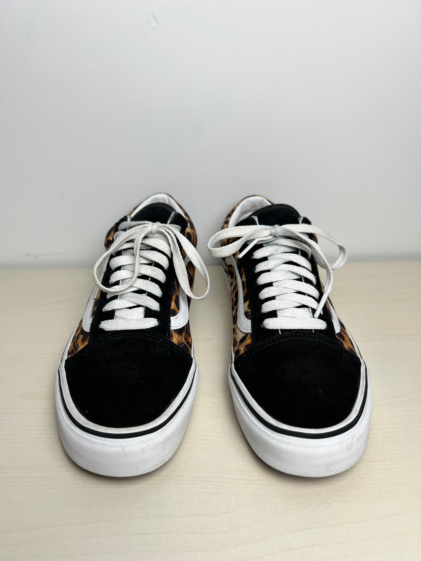 Shoes Sneakers By Vans In Black, Size: 9.5