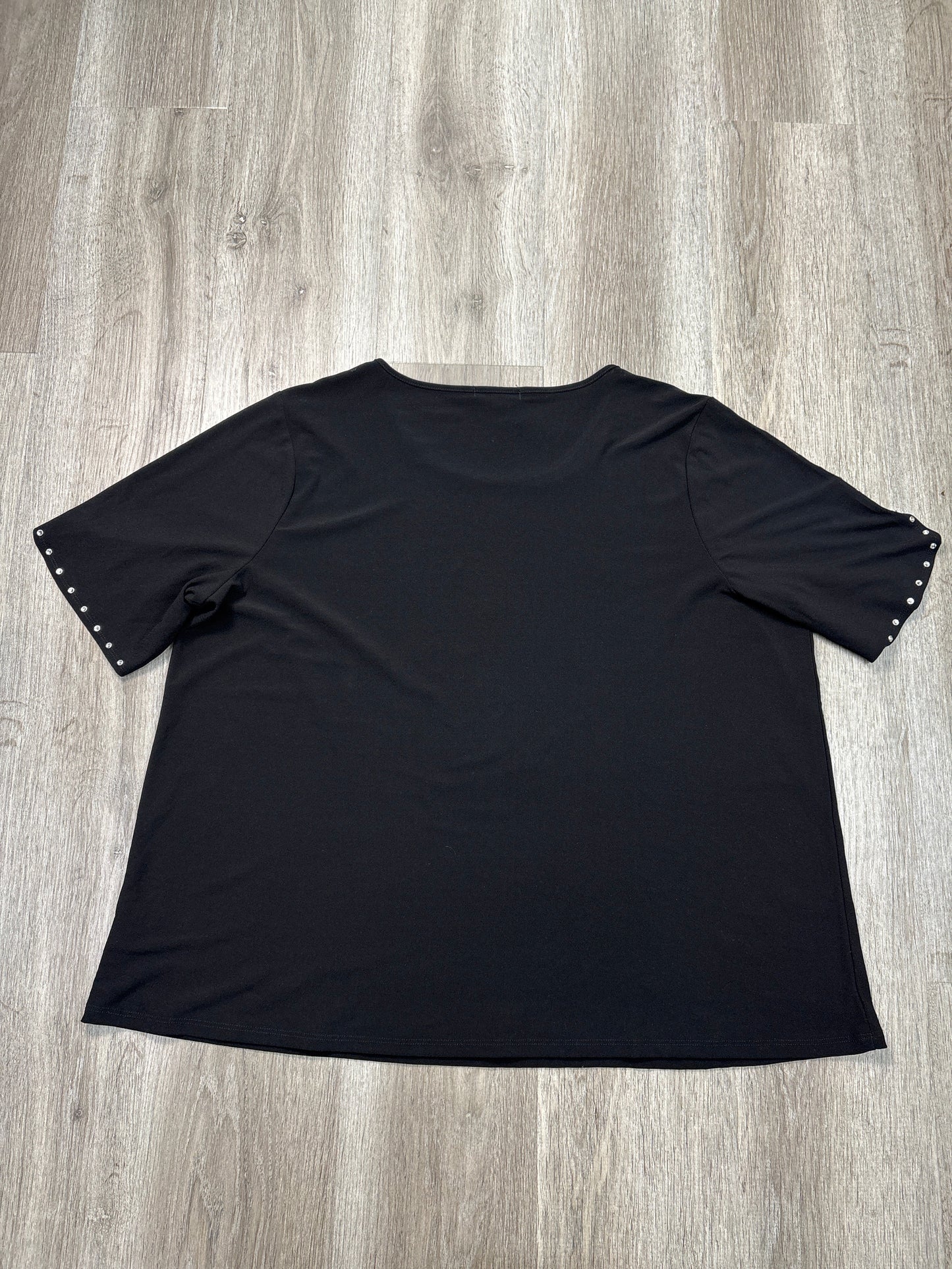 Top Short Sleeve By 89th And Madison In Black, Size: 2x