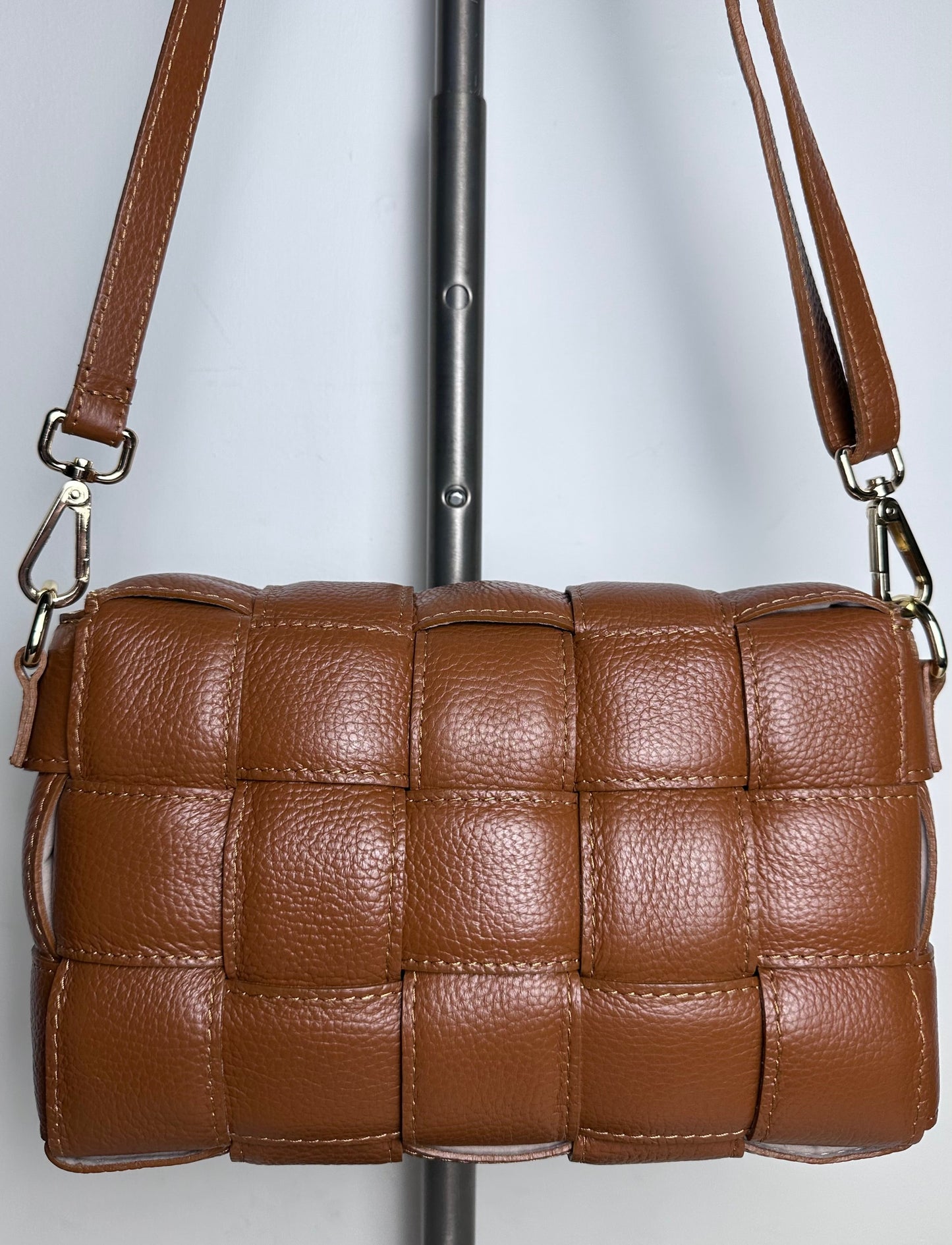 Crossbody Leather By CHIARA FERRETTI, Size: Medium