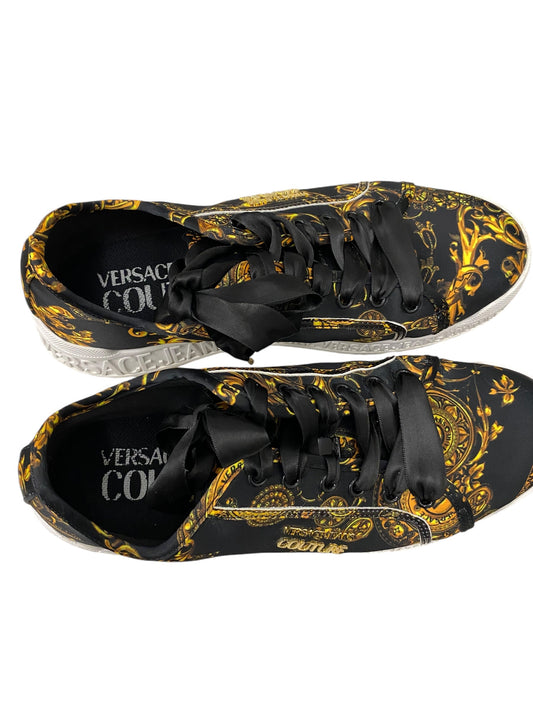 Shoes Luxury Designer By Versace In Multi-colored, Size: 6.5