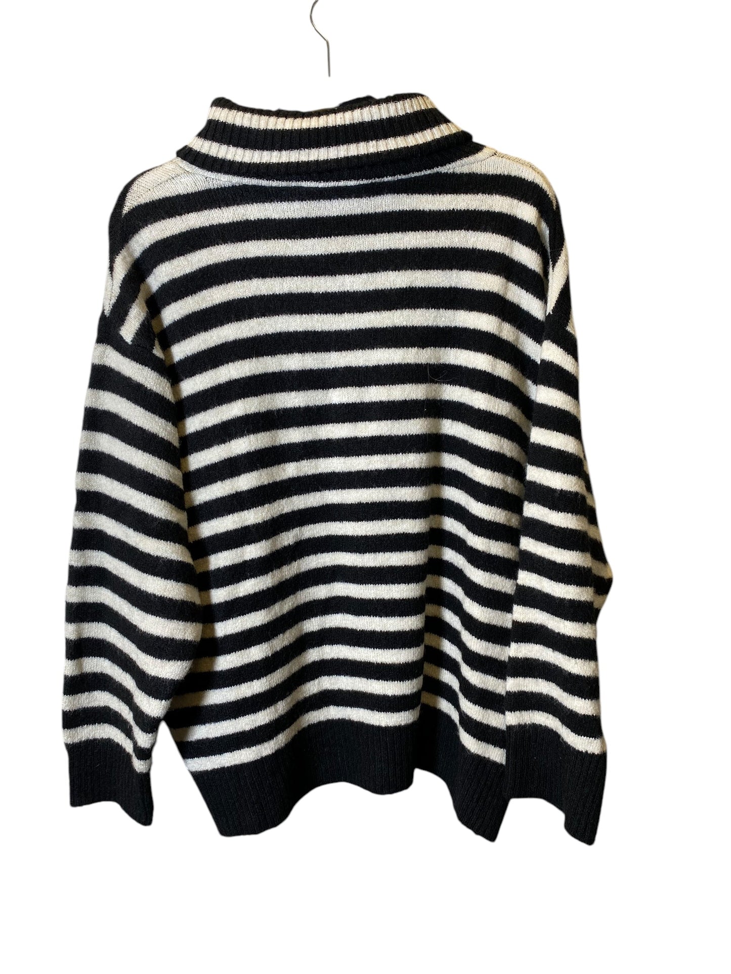 Sweater By Zara In Striped Pattern, Size: L