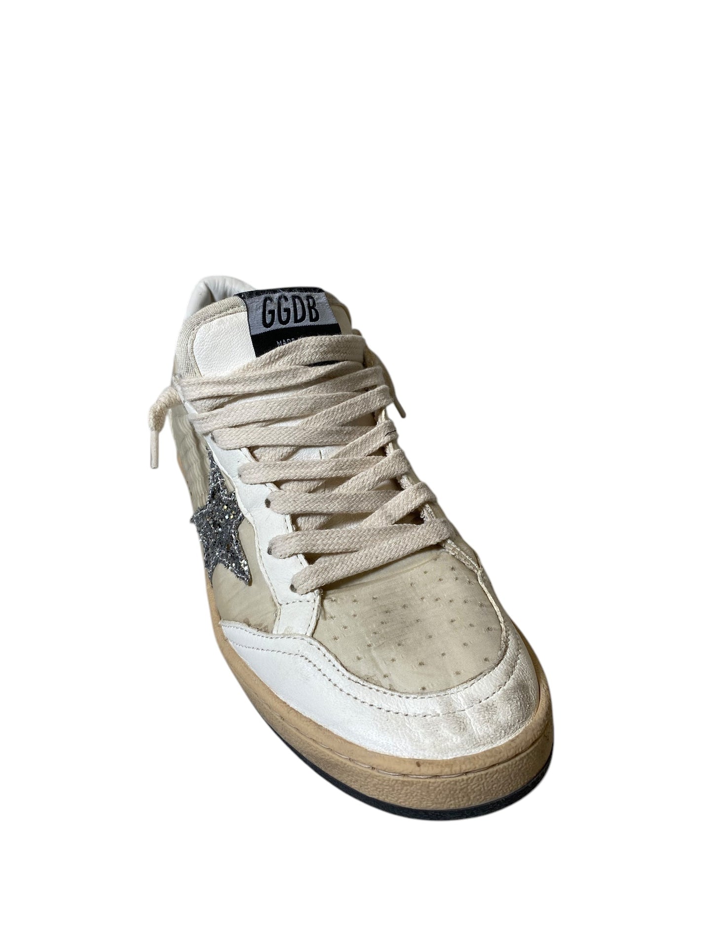 Shoes Luxury Designer By Golden Goose In Cream & Silver, Size: 7.5