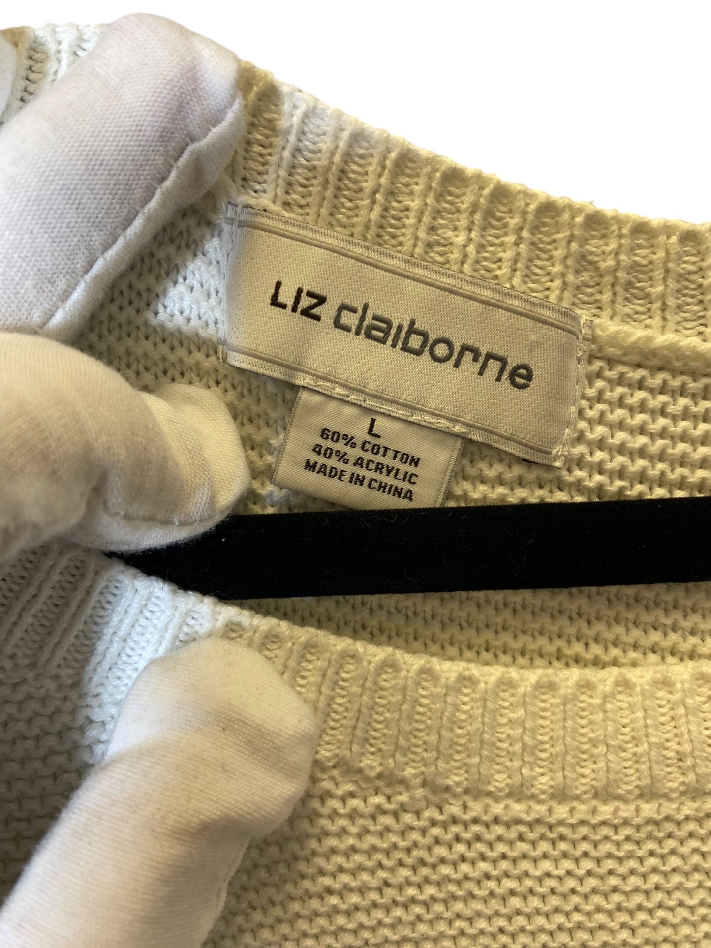 Sweater By Liz Claiborne In White, Size: L