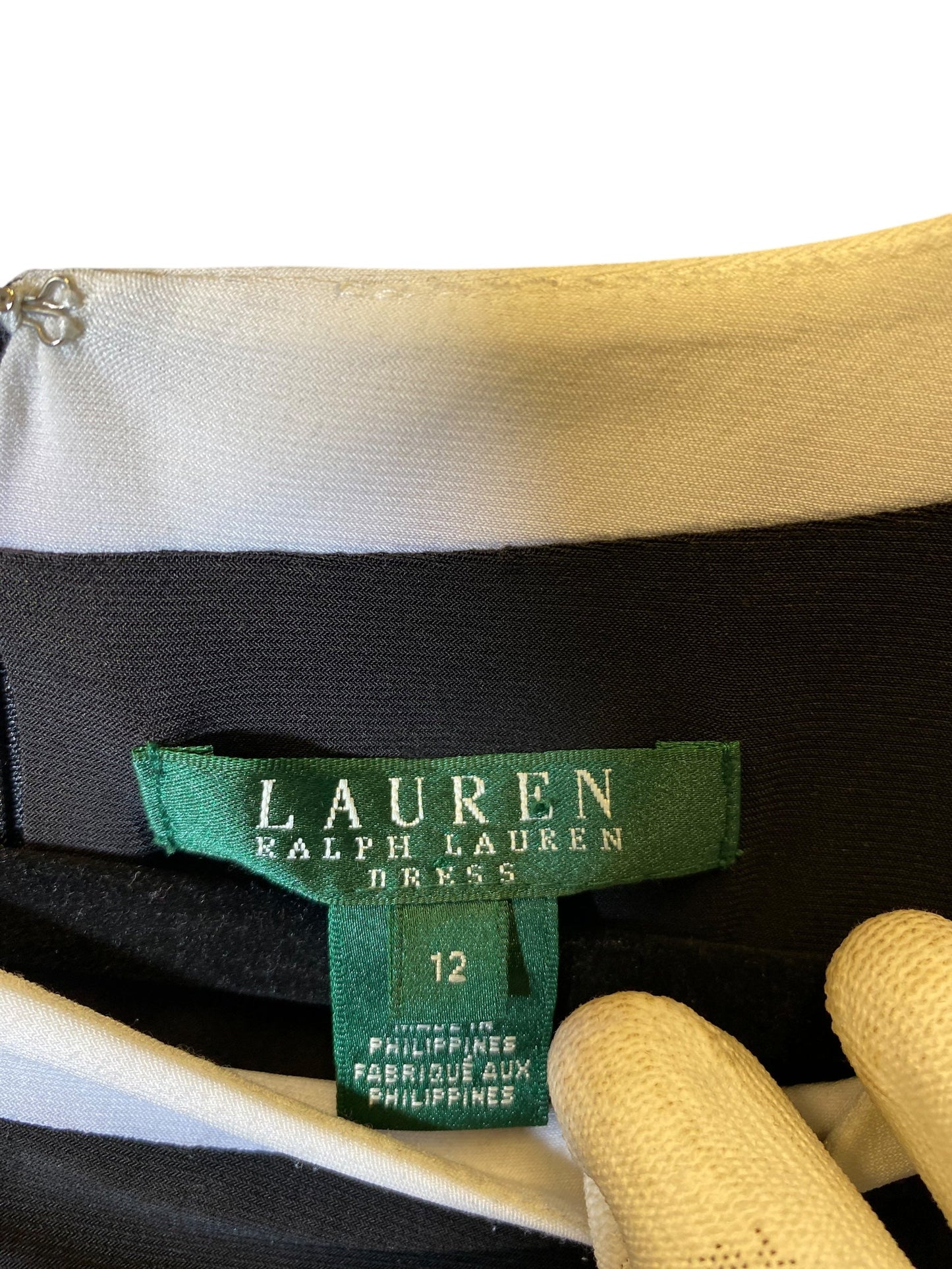 Dress Casual Short By Lauren By Ralph Lauren In Black, Size: L