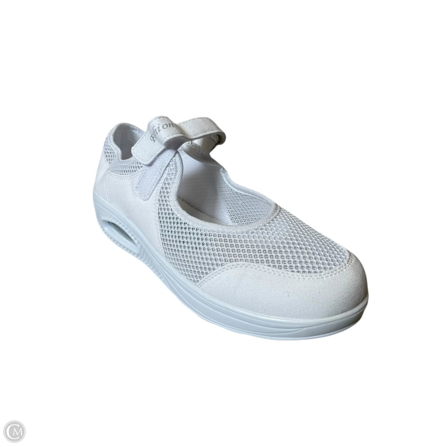 Shoes Athletic By Cmc In White, Size: 10