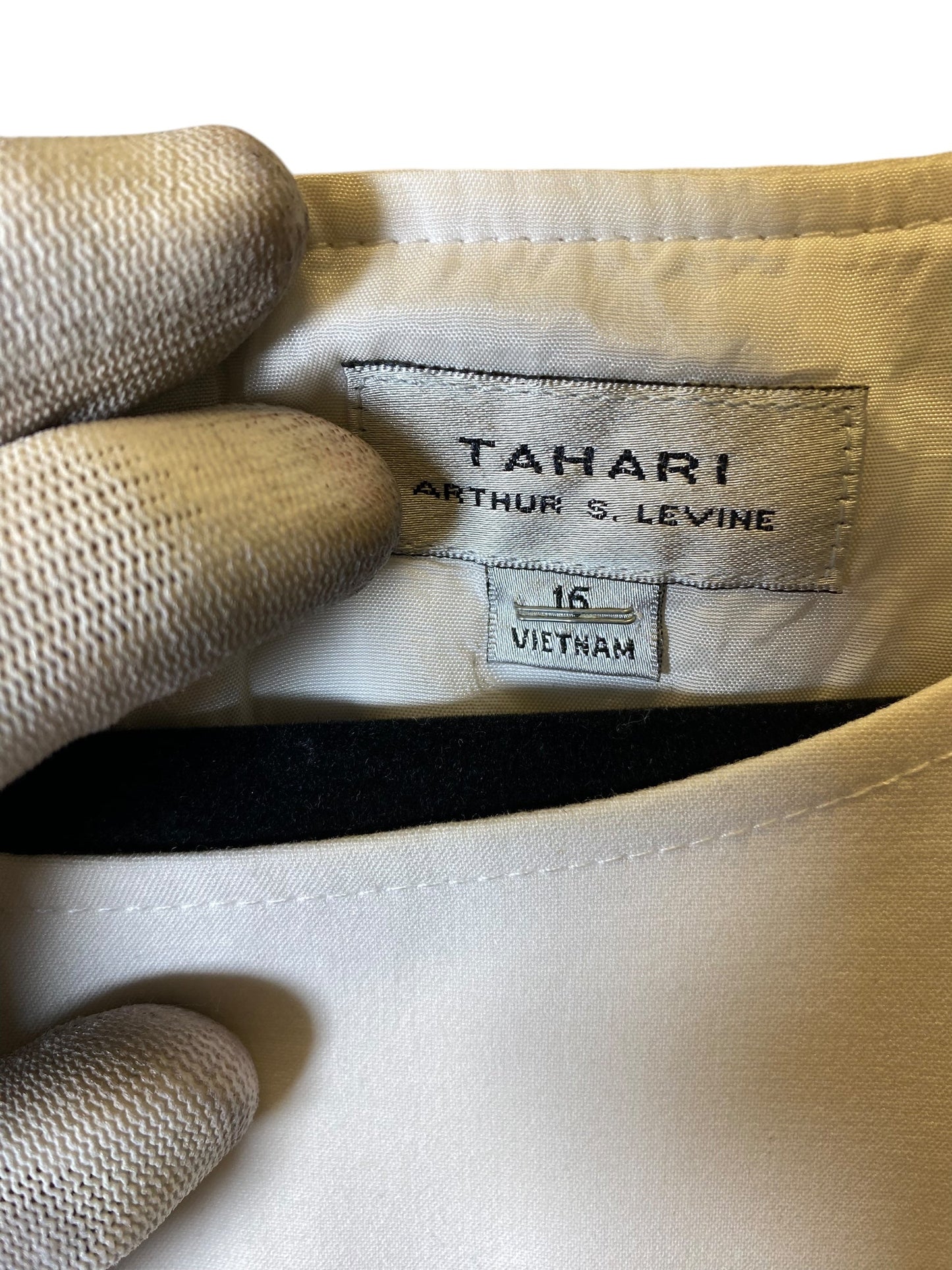 Dress Work By Tahari By Arthur Levine In Cream, Size: Xl