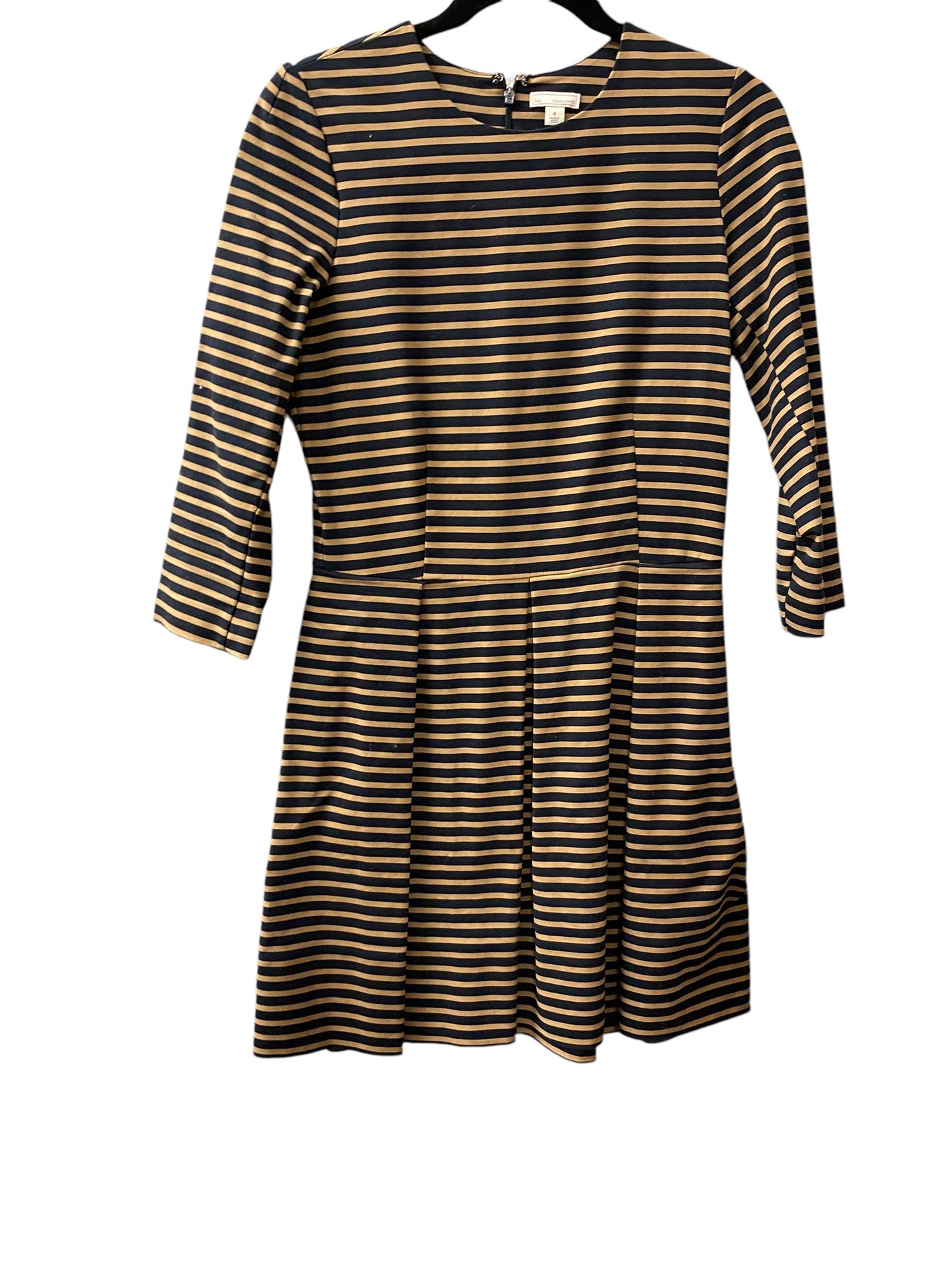 Dress Casual Midi By Gap In Striped Pattern, Size: 4