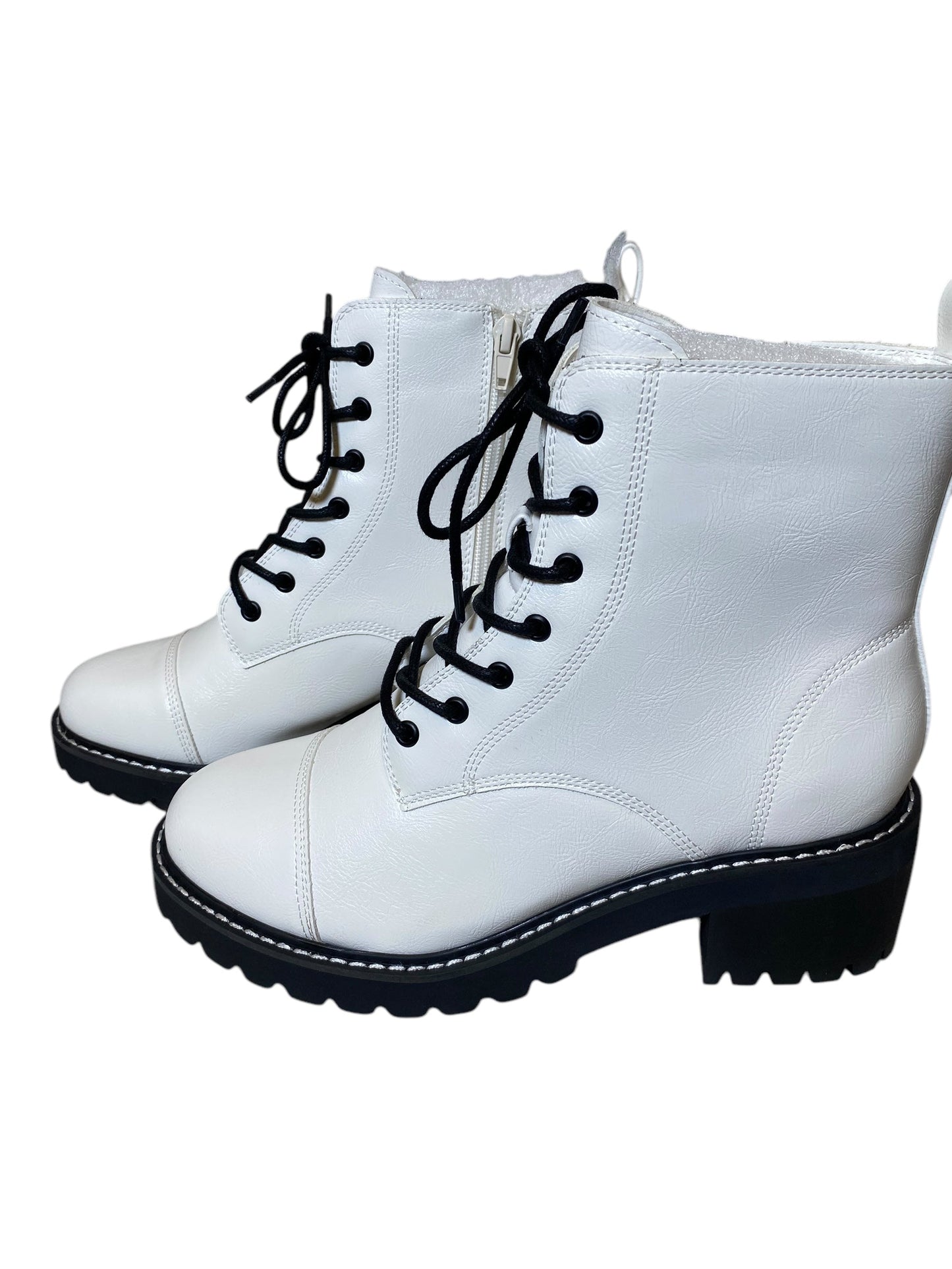 Boots Combat By Lane Bryant In White, Size: 8.5