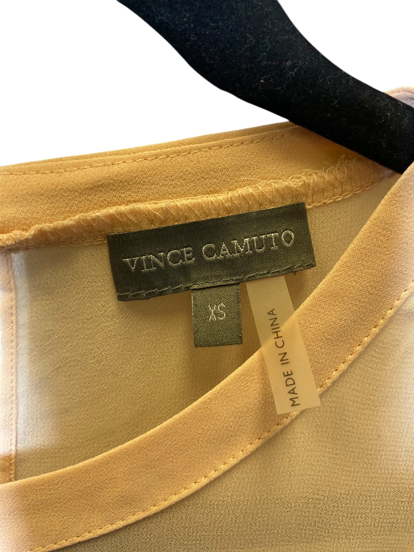 Top Sleeveless By Vince Camuto In Peach, Size: Xs