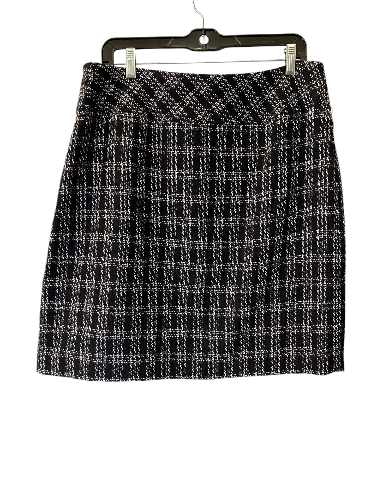 Skirt Mini & Short By Clothes Mentor In Black & White, Size: 14