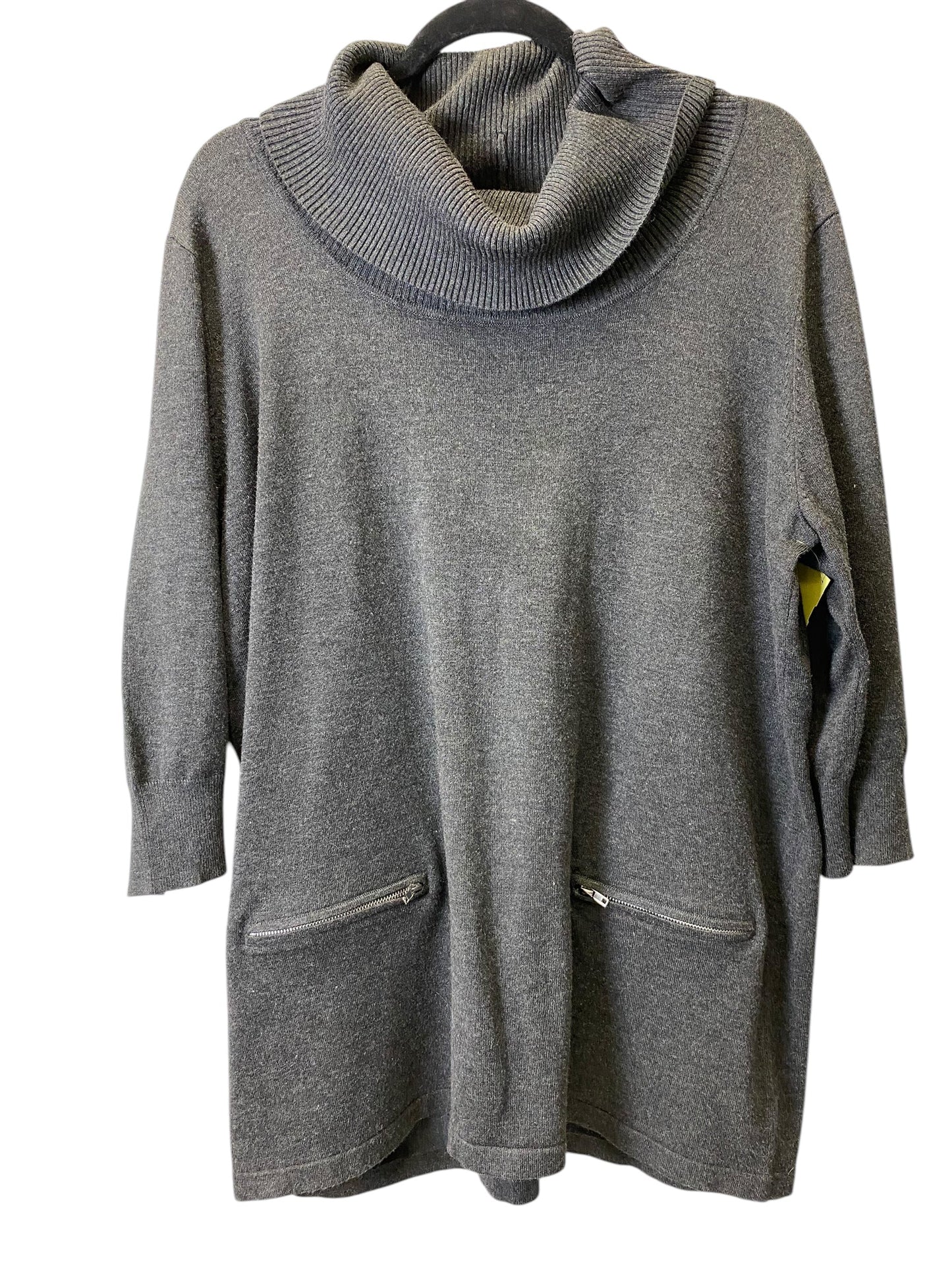 Sweater By Carolyn Taylor In Grey, Size: 1x