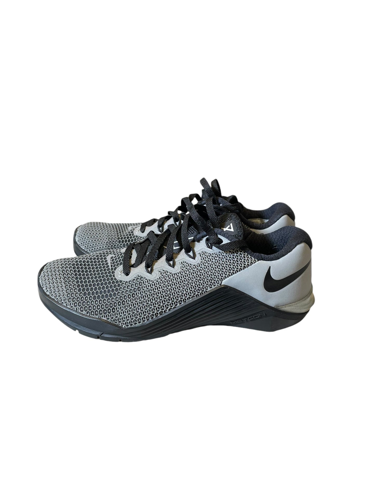 Shoes Athletic By Nike In Grey, Size: 6