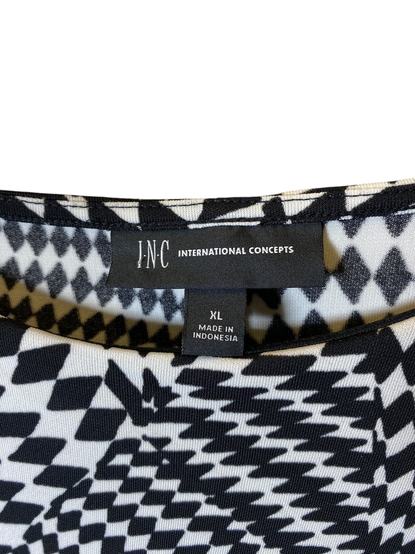 Top Long Sleeve By Inc In Black & White, Size: Xl