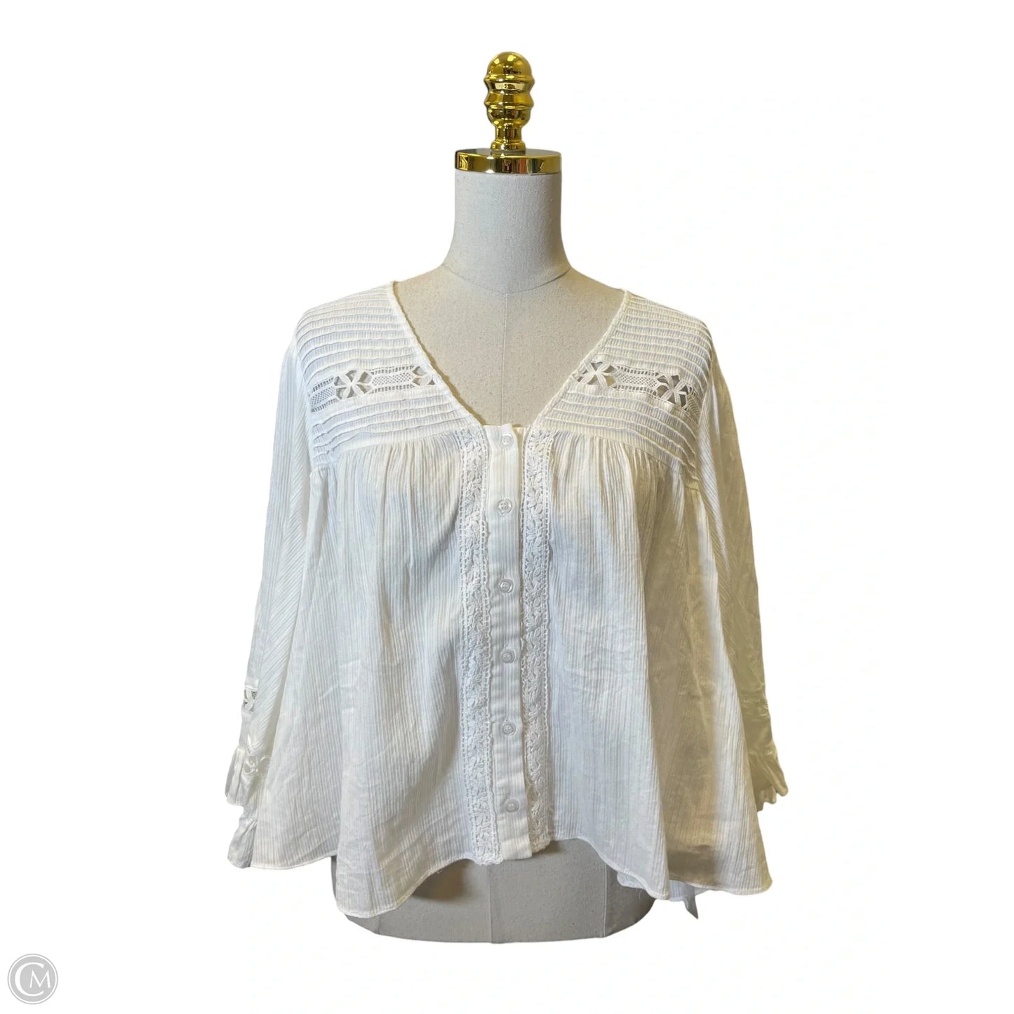 Top Long Sleeve By Clothes Mentor In White, Size: M