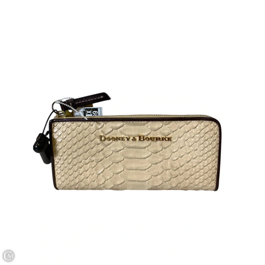 Wallet Designer By Dooney And Bourke, Size: Medium