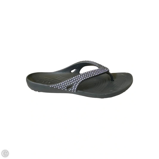 Sandals Flats By Crocs In Black & Silver, Size: 10