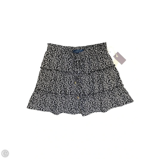 Skirt Midi By Clothes Mentor In Black & White, Size: M