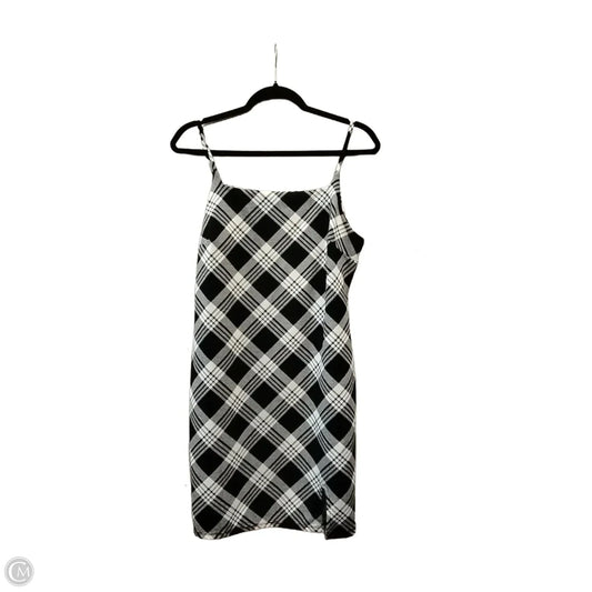 Dress Casual Short By No Boundaries In Black & White, Size: Xxl