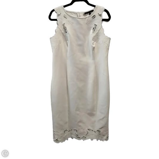 Dress Casual Short By White House Black Market In White, Size: 12