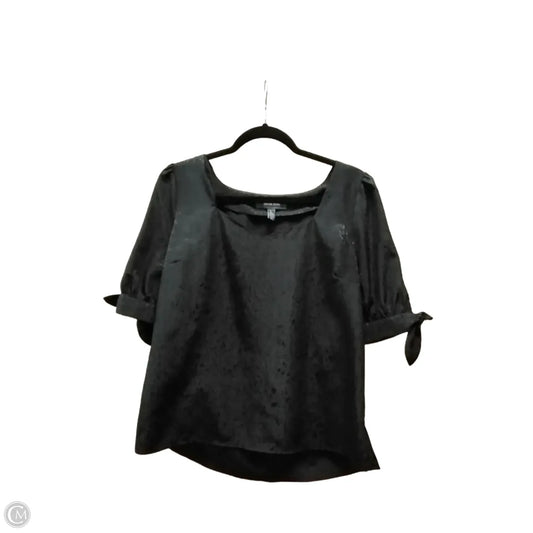 Top Short Sleeve By Modcloth In Black, Size: L